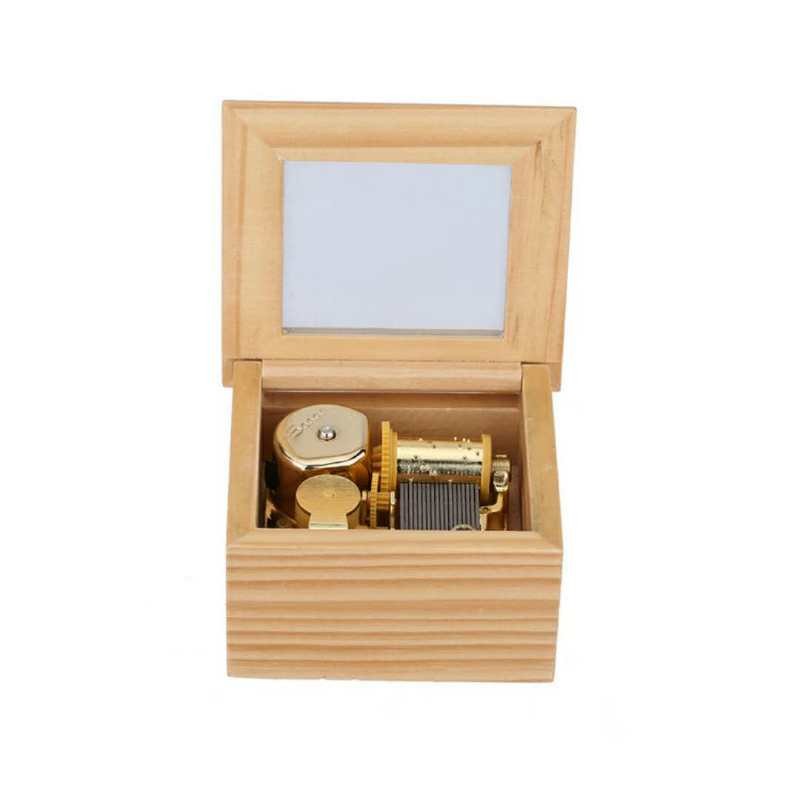 Winding Music Box with Clear Lid